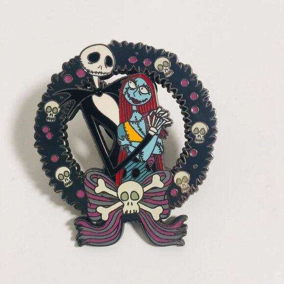 Rare Vintage Nightmare Before Christmas Trading Pin with Jack and Sally - Picture 1 of 3